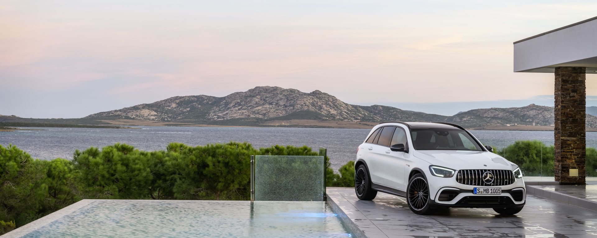 Mercedes-Amg Glc-Class photo 21