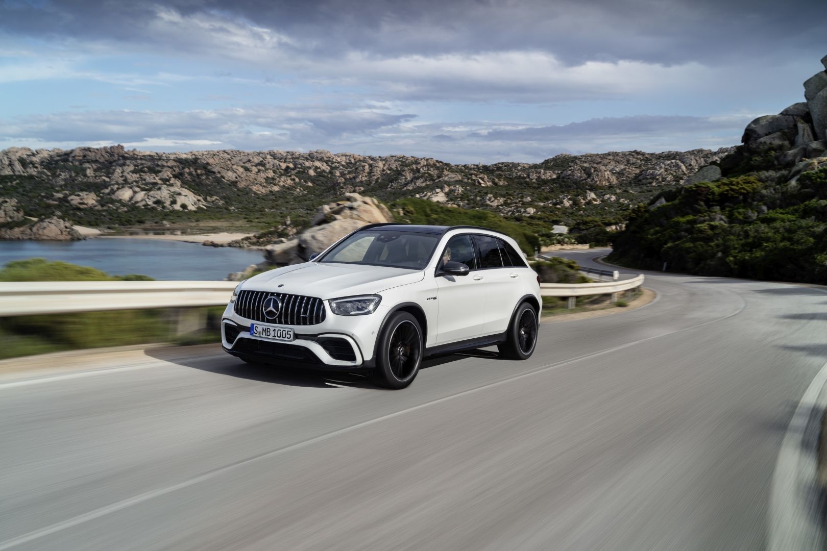 Mercedes-Amg Glc-Class photo 3