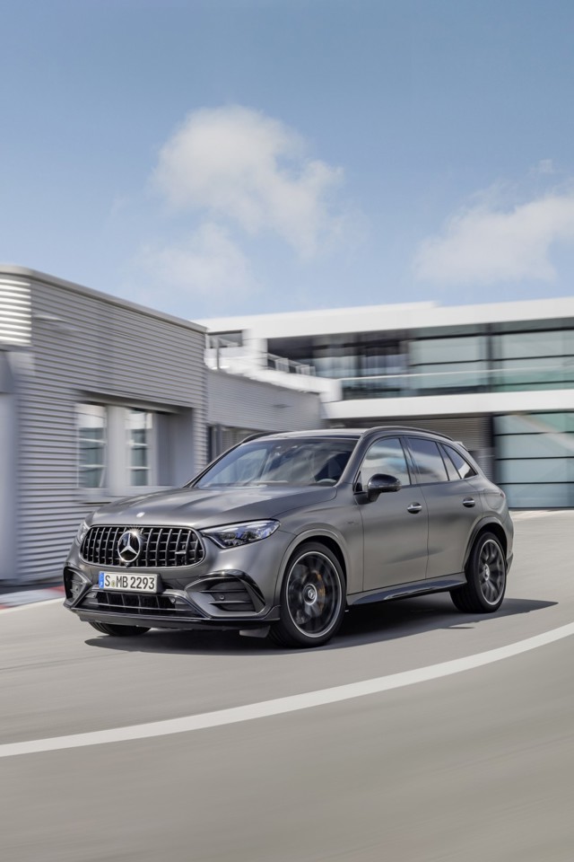 Mercedes-Amg Glc-Class photo 8