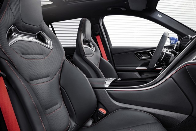Mercedes-Amg Glc-Class photo 29