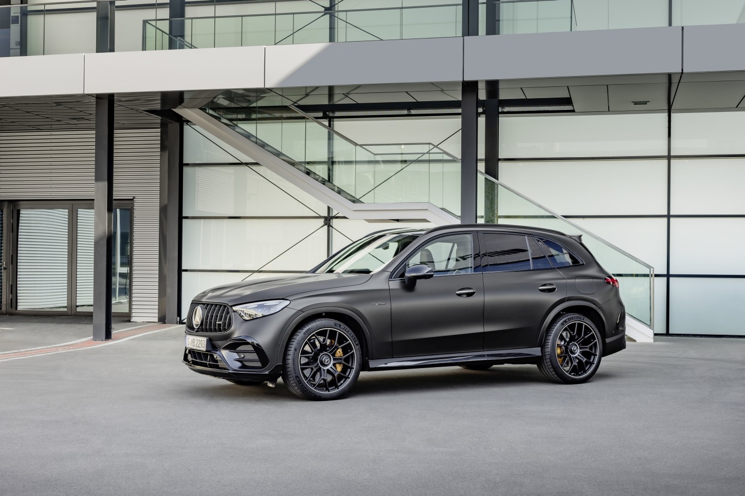 Mercedes-Amg Glc-Class photo 13