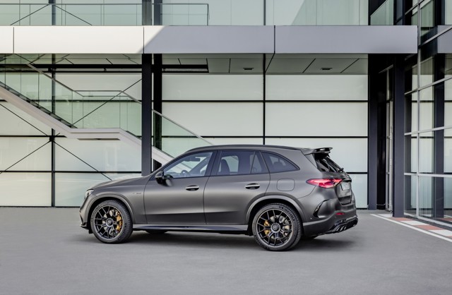 Mercedes-Amg Glc-Class photo 15