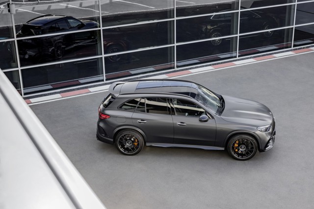 Mercedes-Amg Glc-Class photo 16