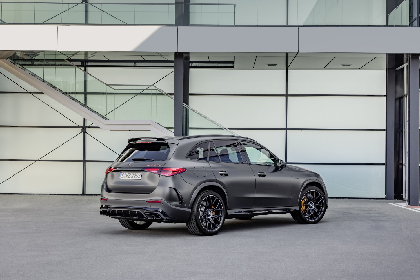Mercedes-Amg Glc-Class photo 17