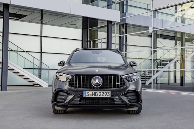 Mercedes-Amg Glc-Class photo 18