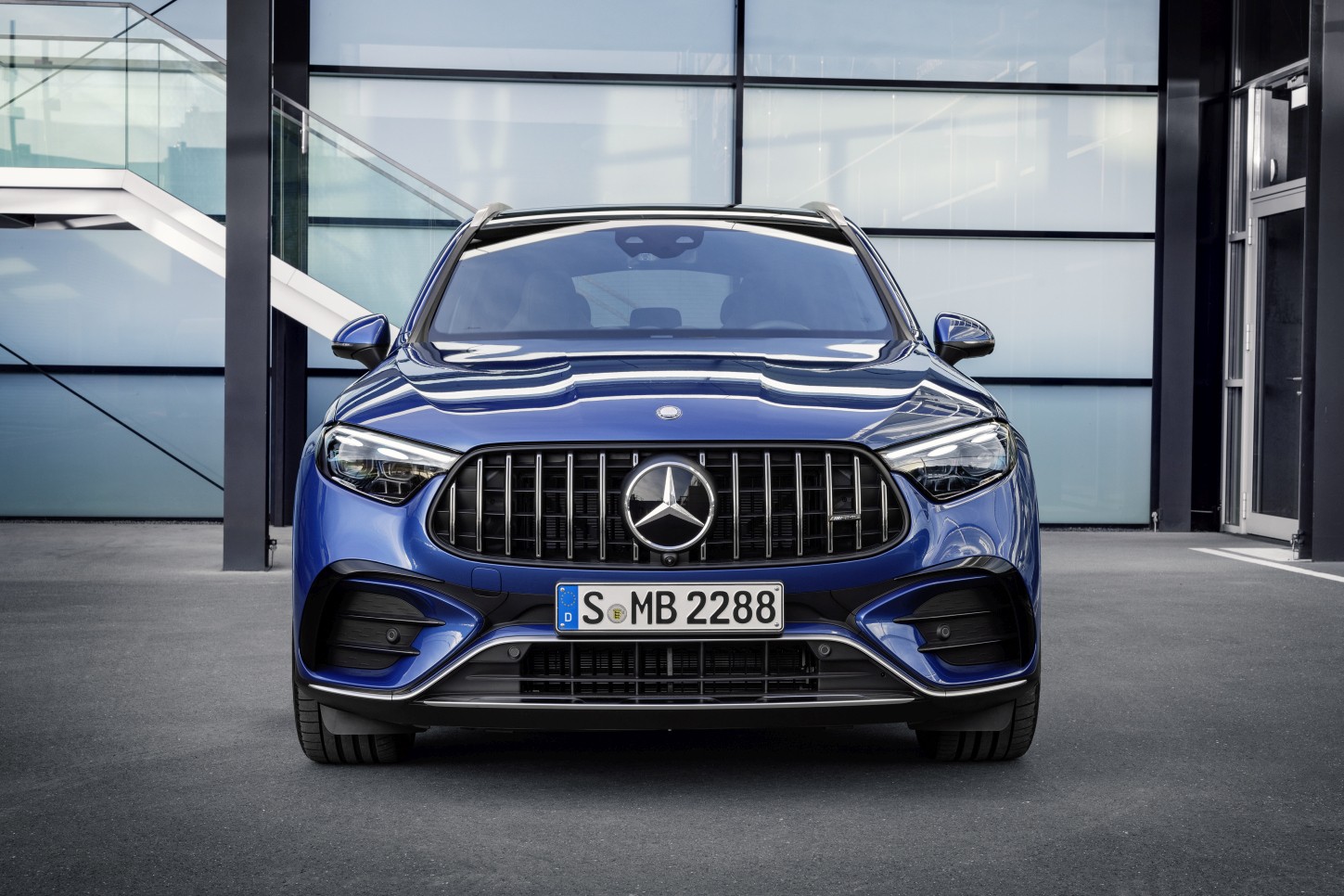 Mercedes-Amg Glc-Class photo 2