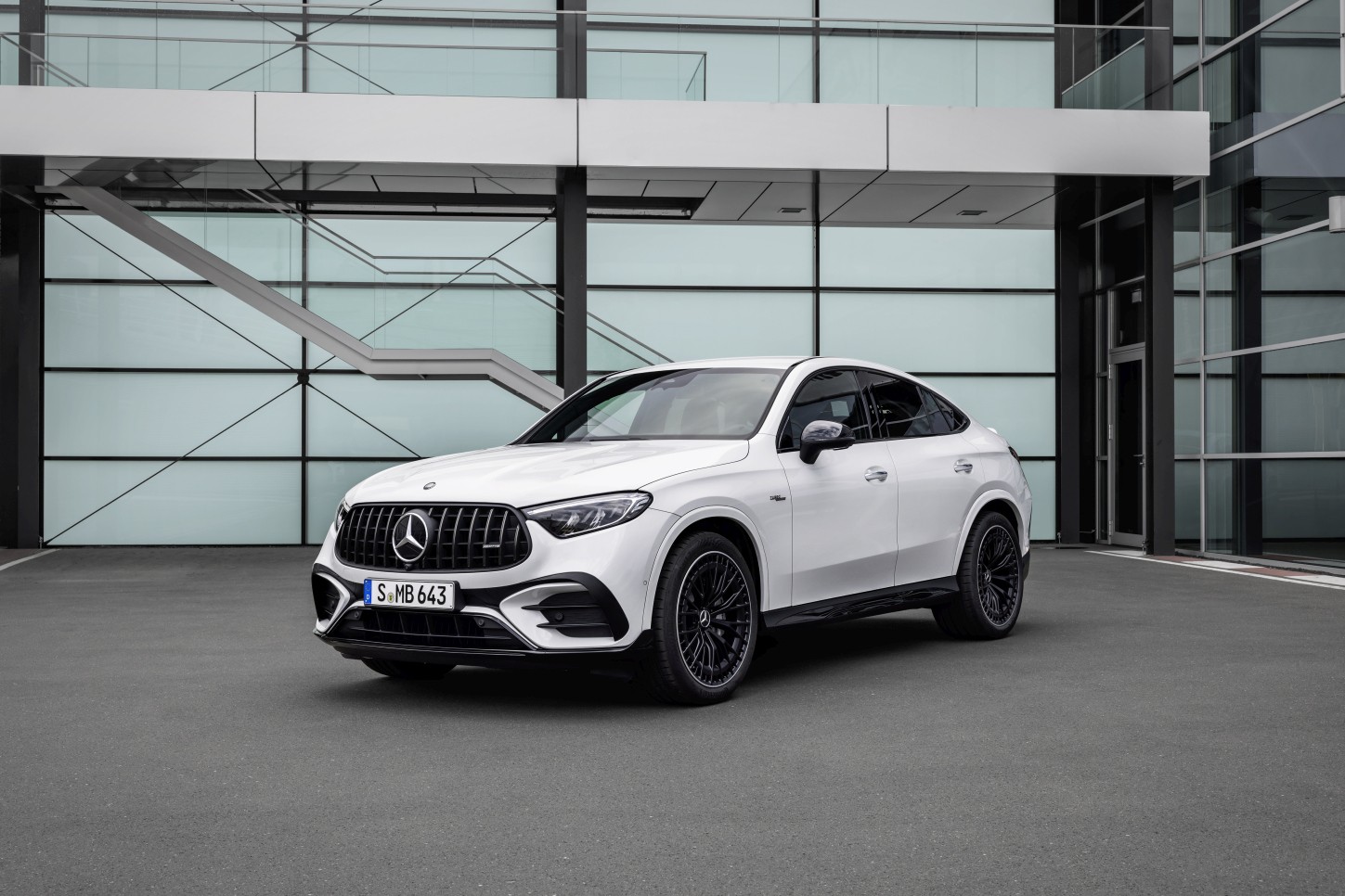 Mercedes-Amg Glc Coupe photo 9