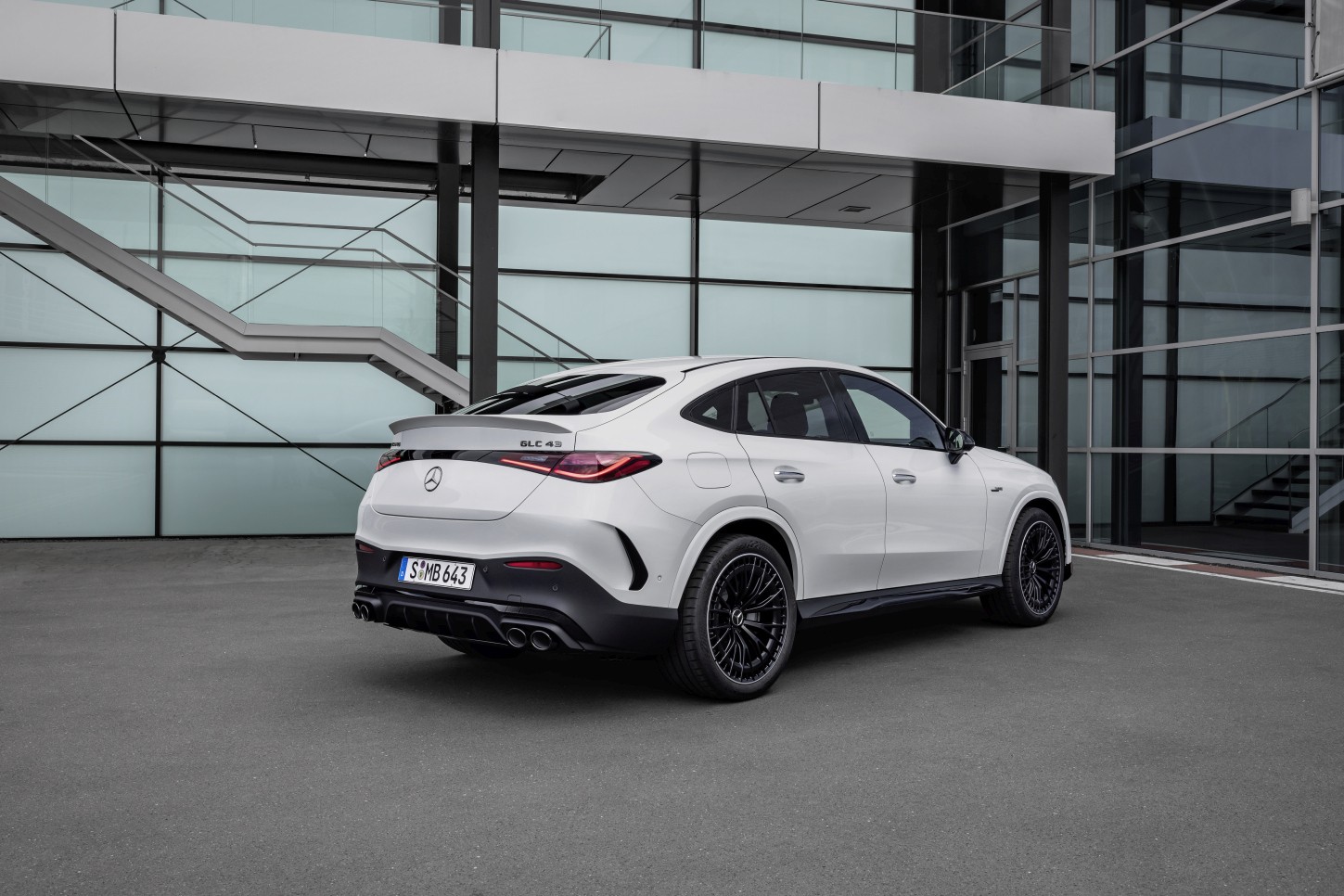 Mercedes-Amg Glc Coupe photo 11