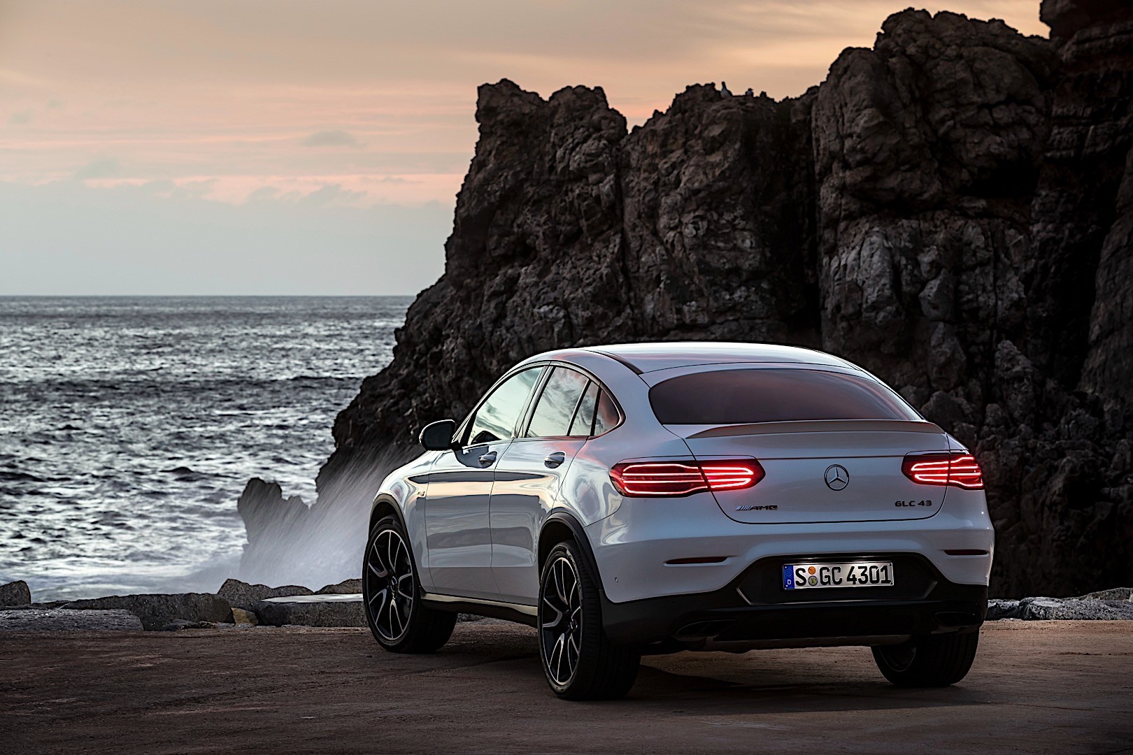 Mercedes-Amg Glc Coupe photo 4