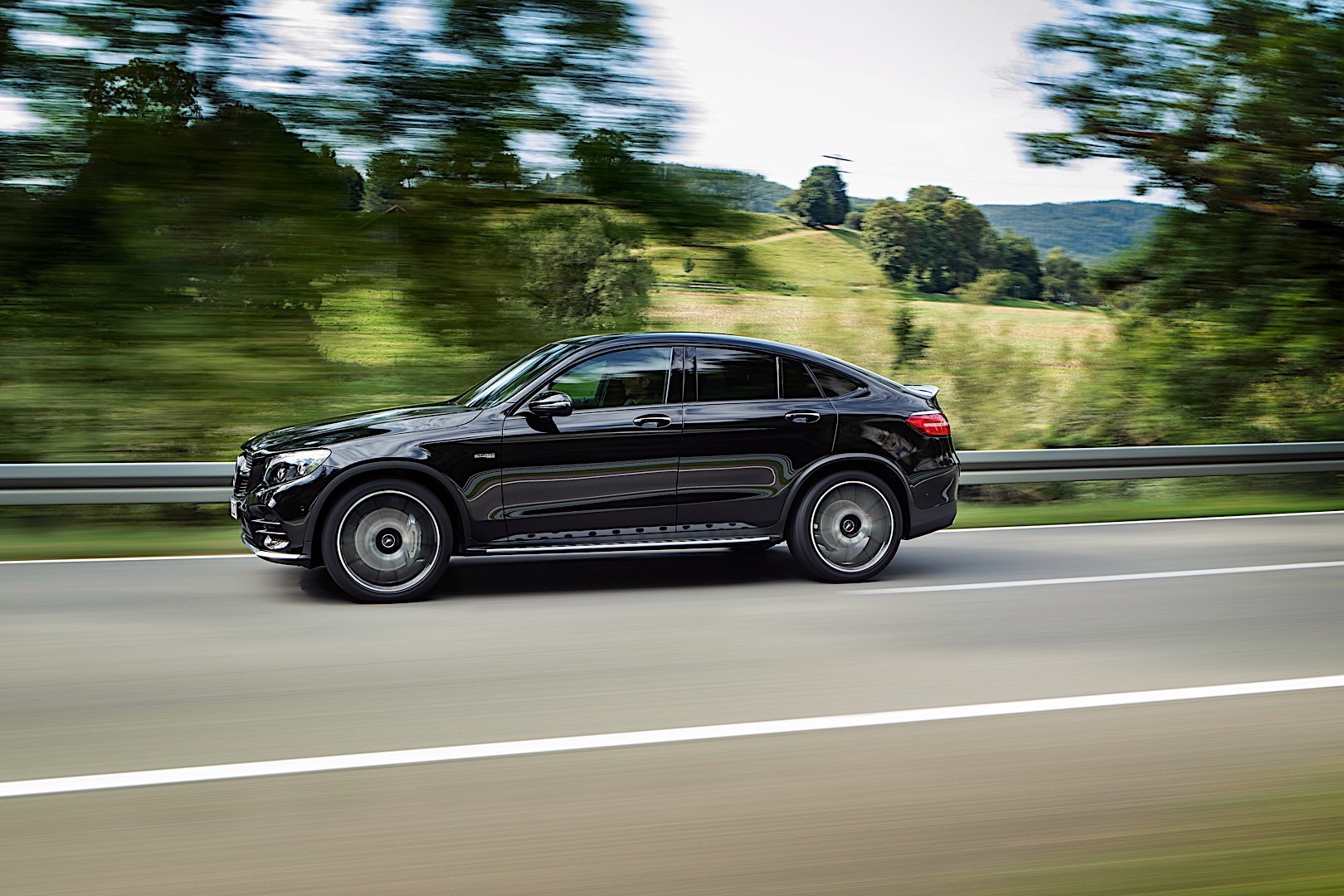 Mercedes-Amg Glc Coupe photo 9