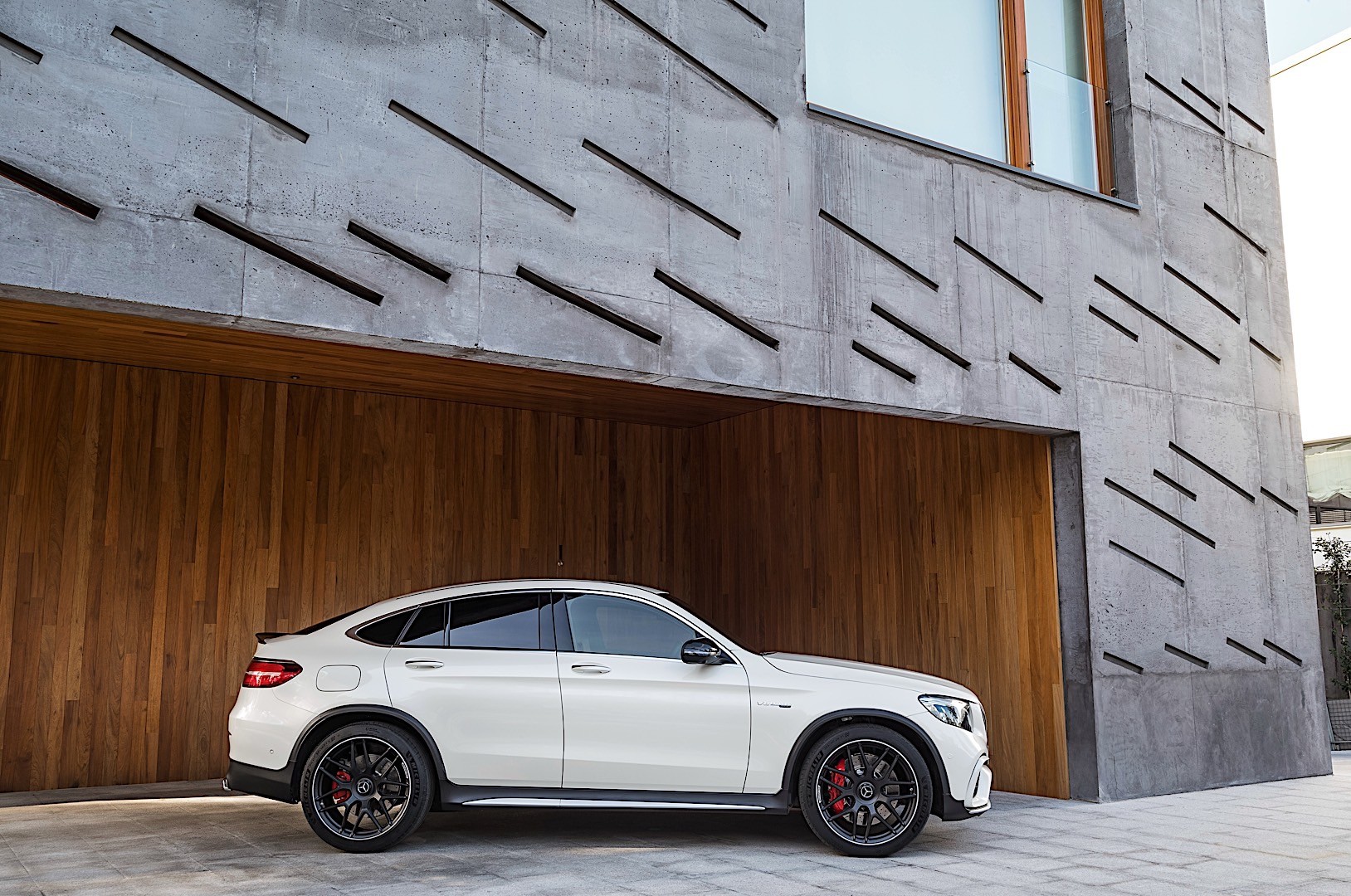 Mercedes-Amg Glc Coupe photo 24
