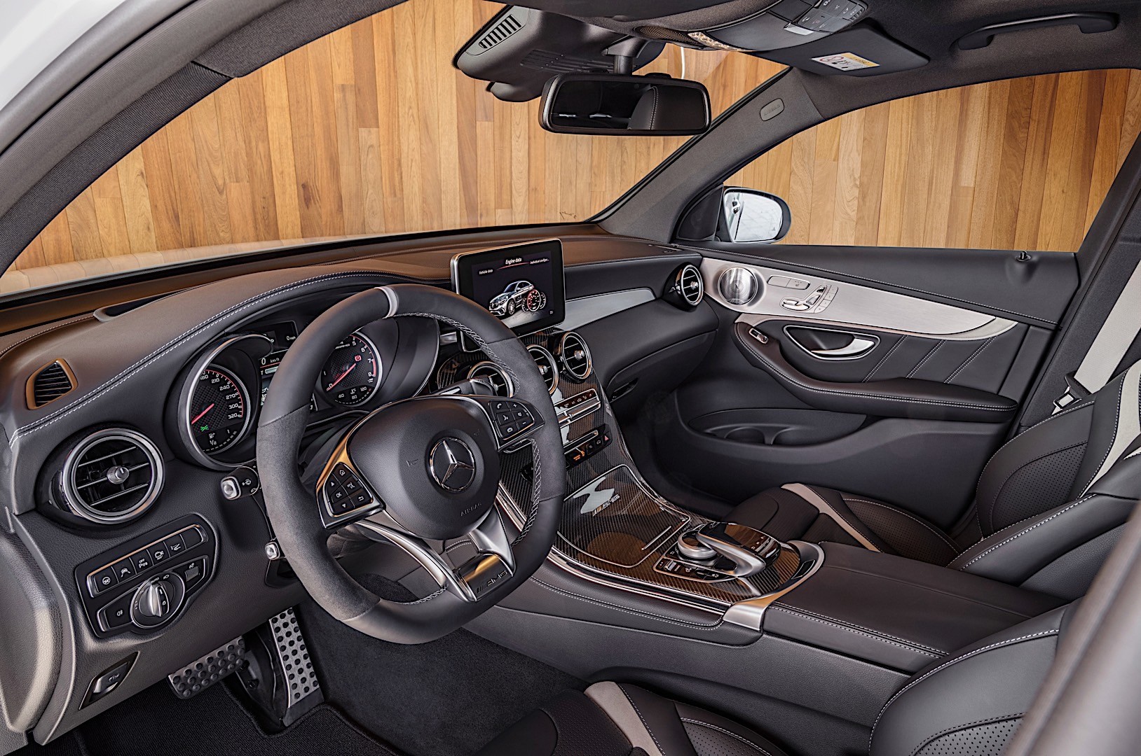 Mercedes-Amg Glc Coupe photo 30