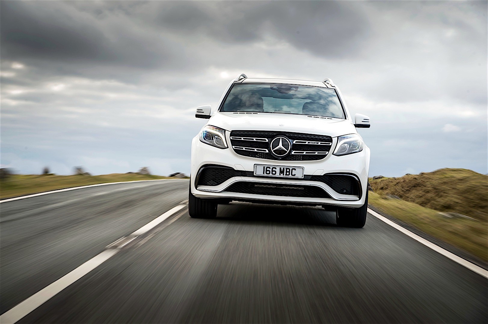 Mercedes-Amg Gls- Class photo 13