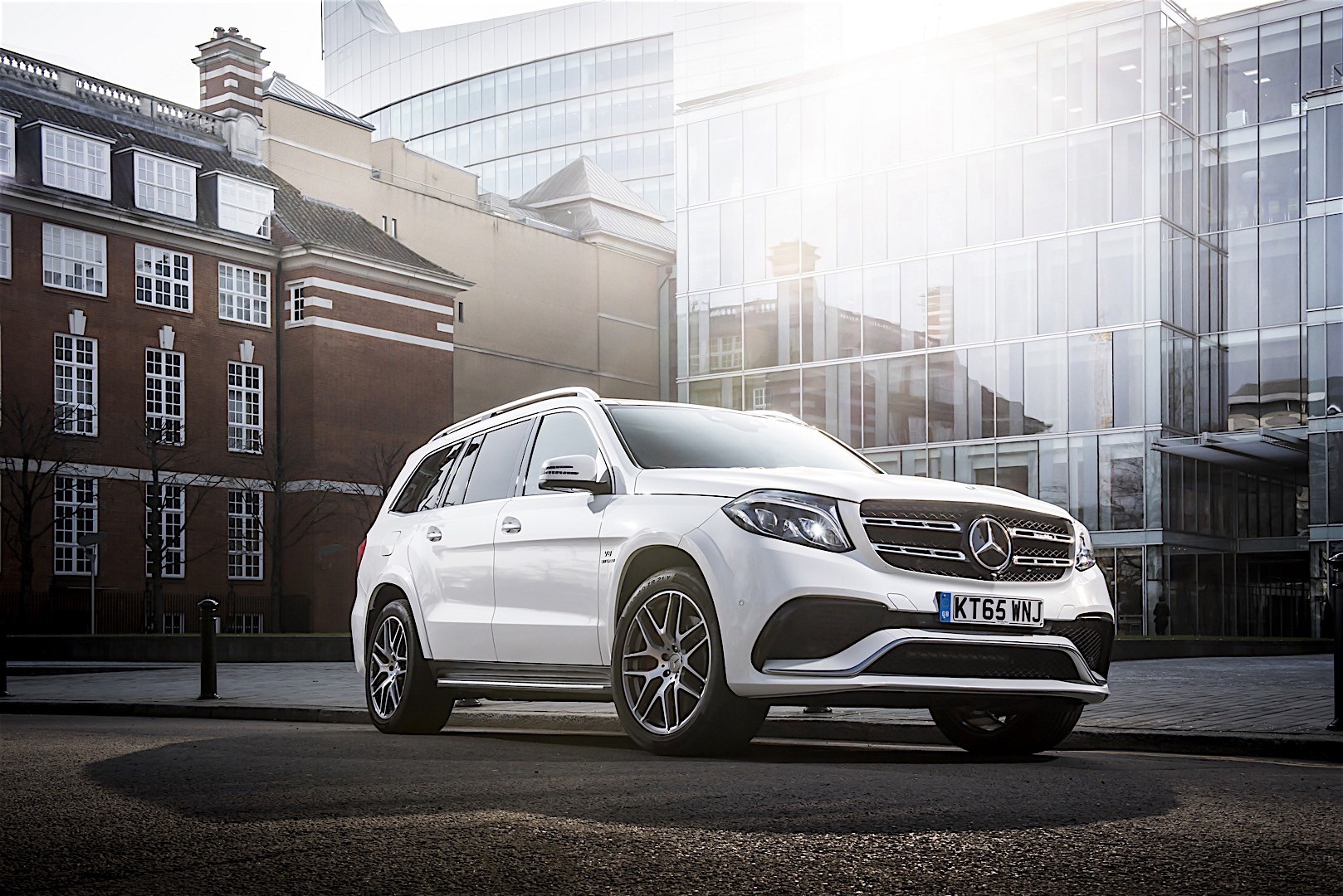 Mercedes-Amg Gls- Class photo 18