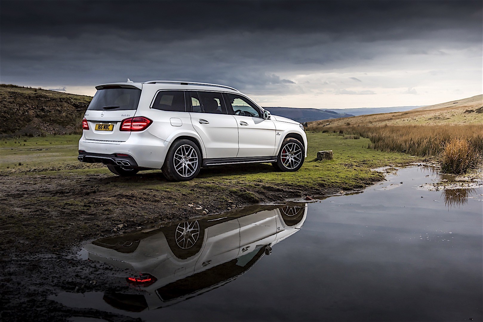 Mercedes-Amg Gls- Class photo 21