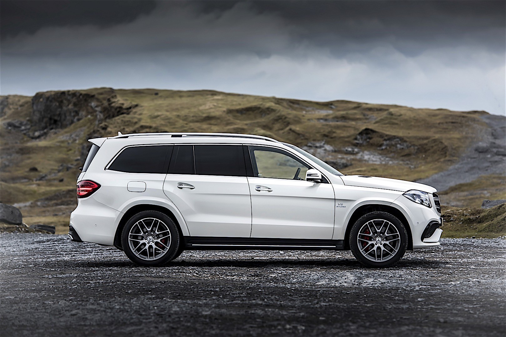 Mercedes-Amg Gls- Class photo 22