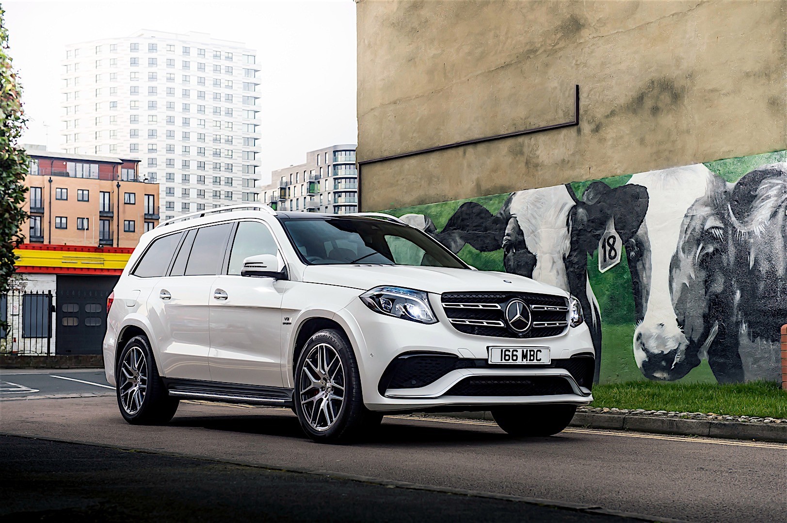 Mercedes-Amg Gls- Class photo 23