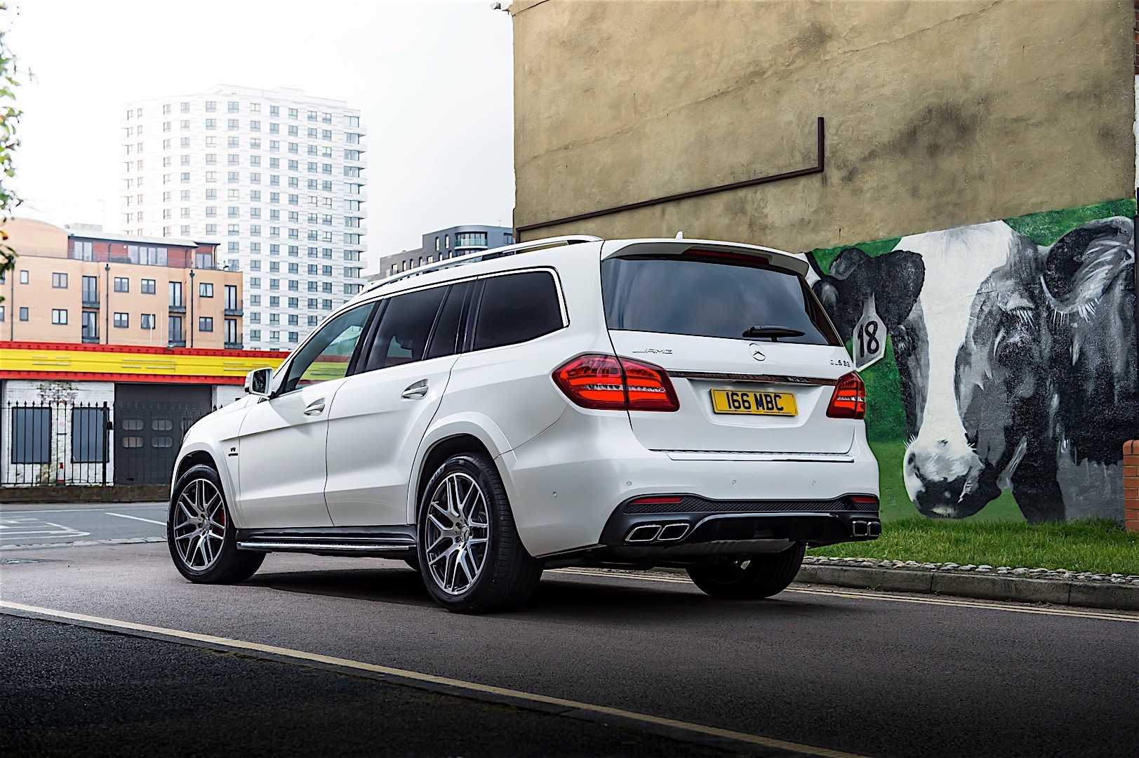 Mercedes-Amg Gls- Class photo 25