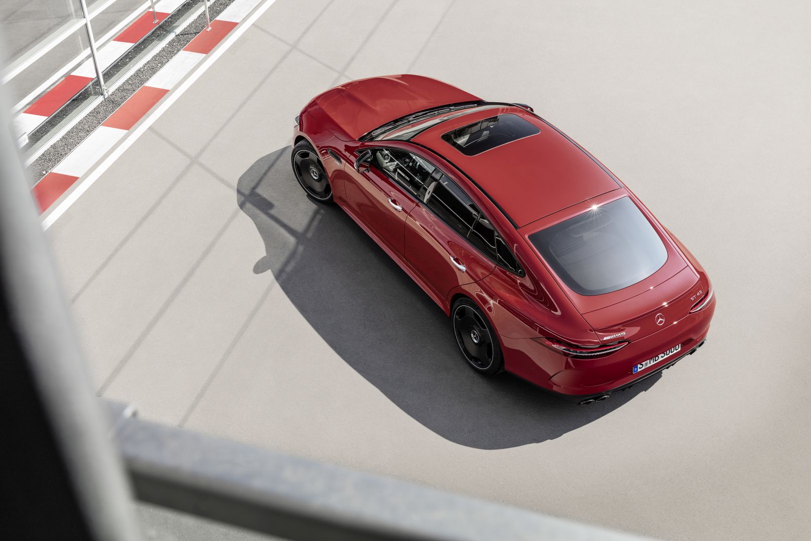 Mercedes-Amg Gt 4-Door Coupe photo 11