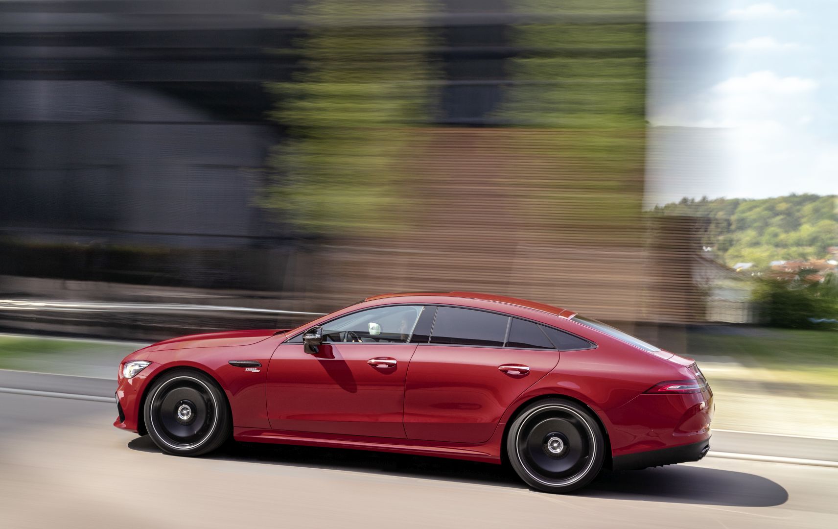 Mercedes-Amg Gt 4-Door Coupe photo 3