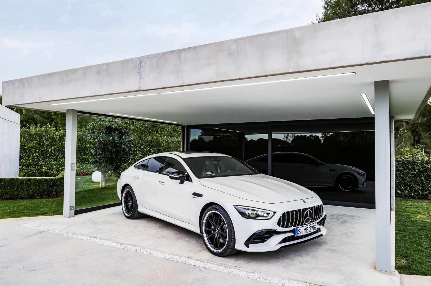 Mercedes-Amg Gt 4-Door Coupe photo 24