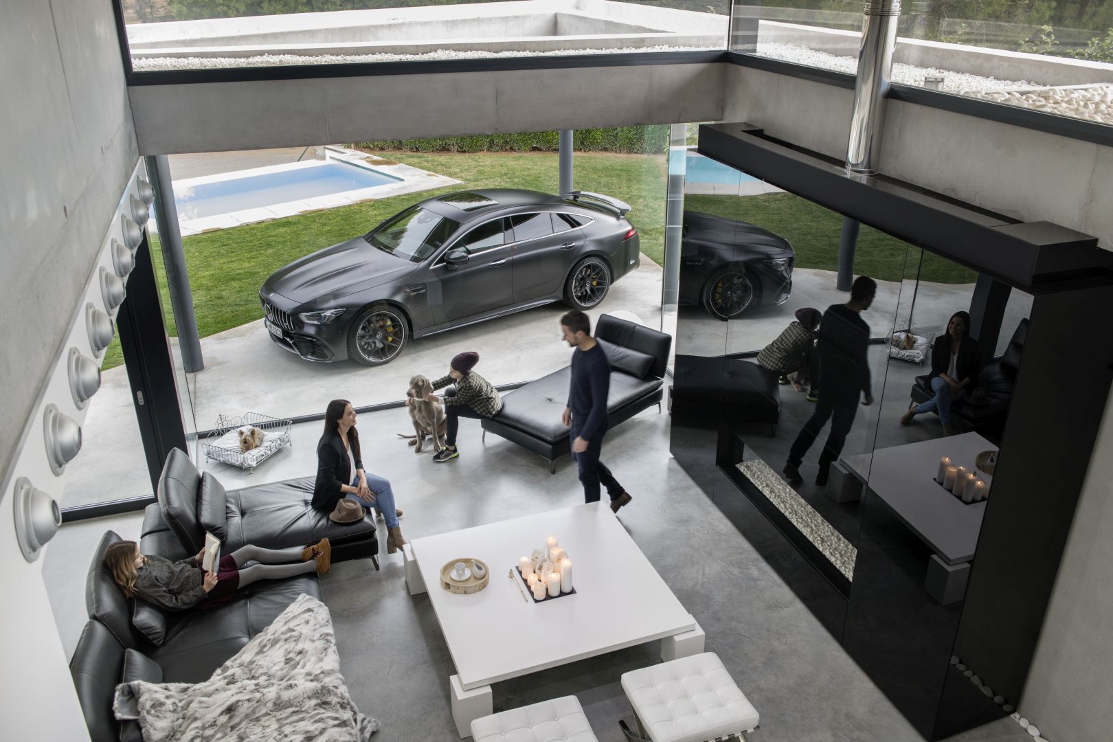 Mercedes-Amg Gt 4-Door Coupe photo 9