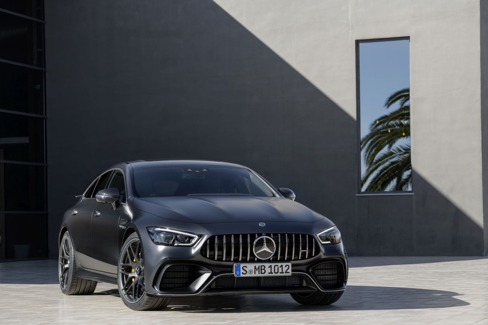 Mercedes-Amg Gt 4-Door Coupe photo 12