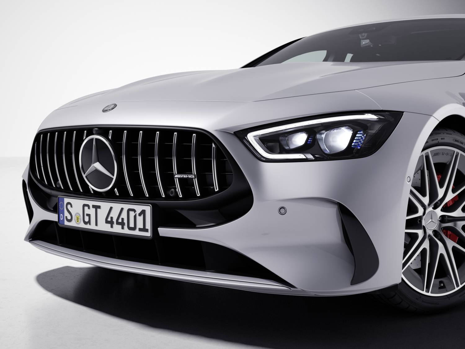Mercedes-Amg Gt 4-Door Coupe photo 4