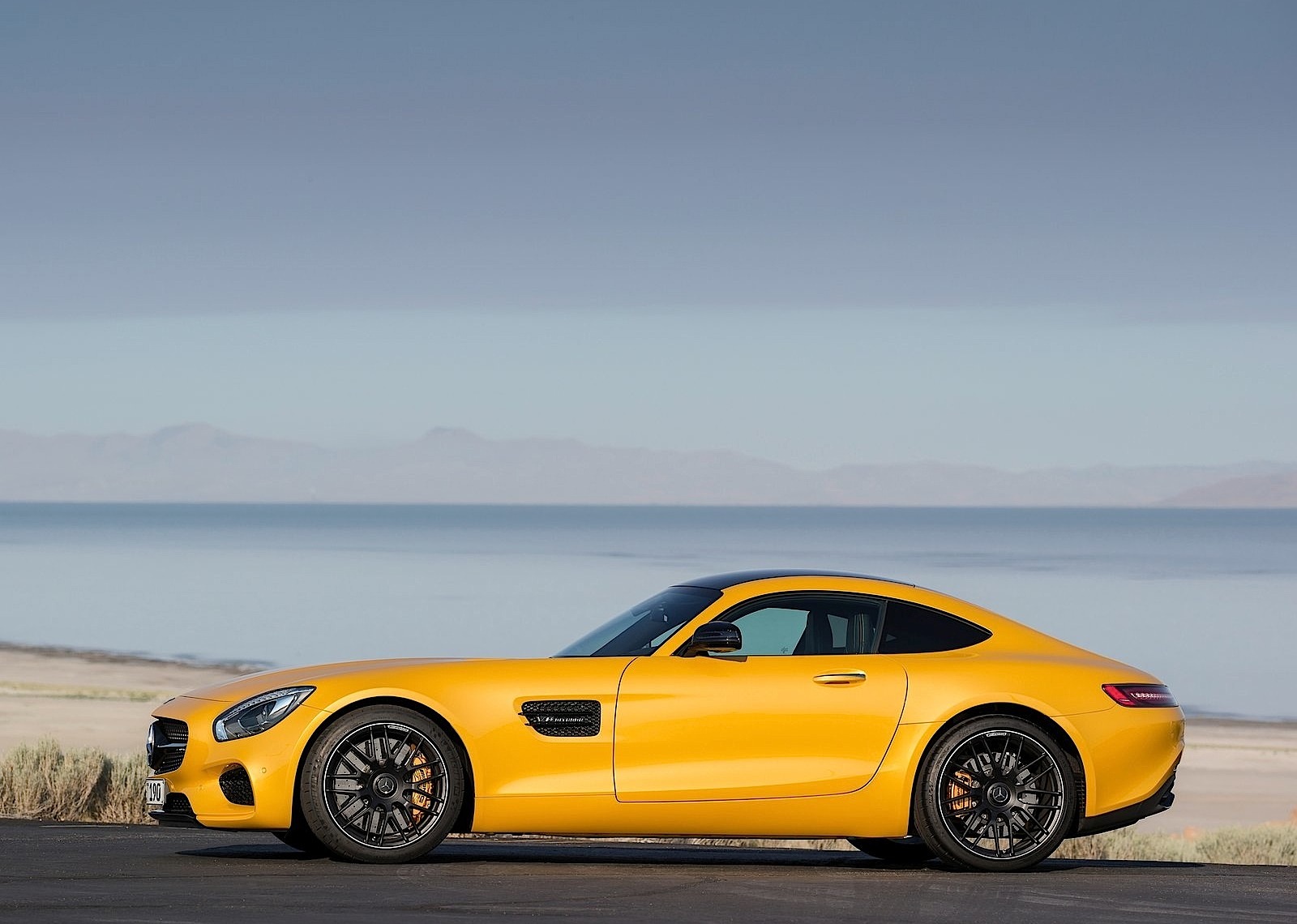 Mercedes-Amg Gt Coupe photo 13