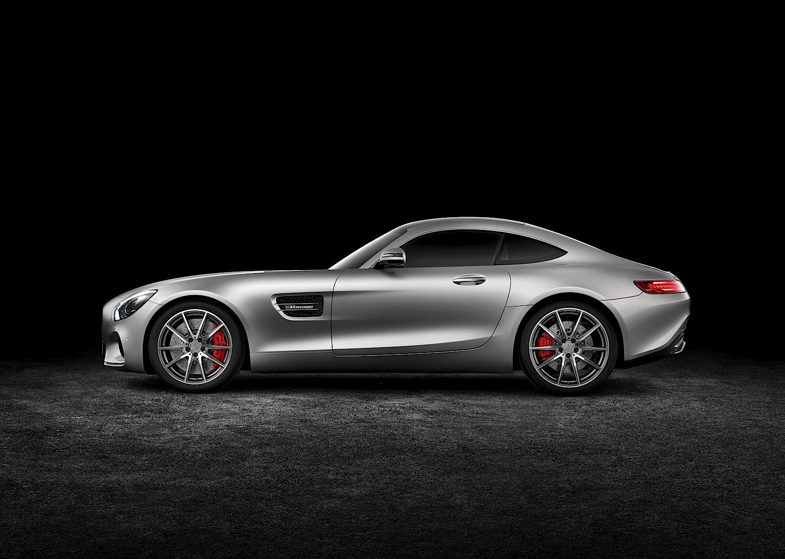 Mercedes-Amg Gt Coupe photo 28