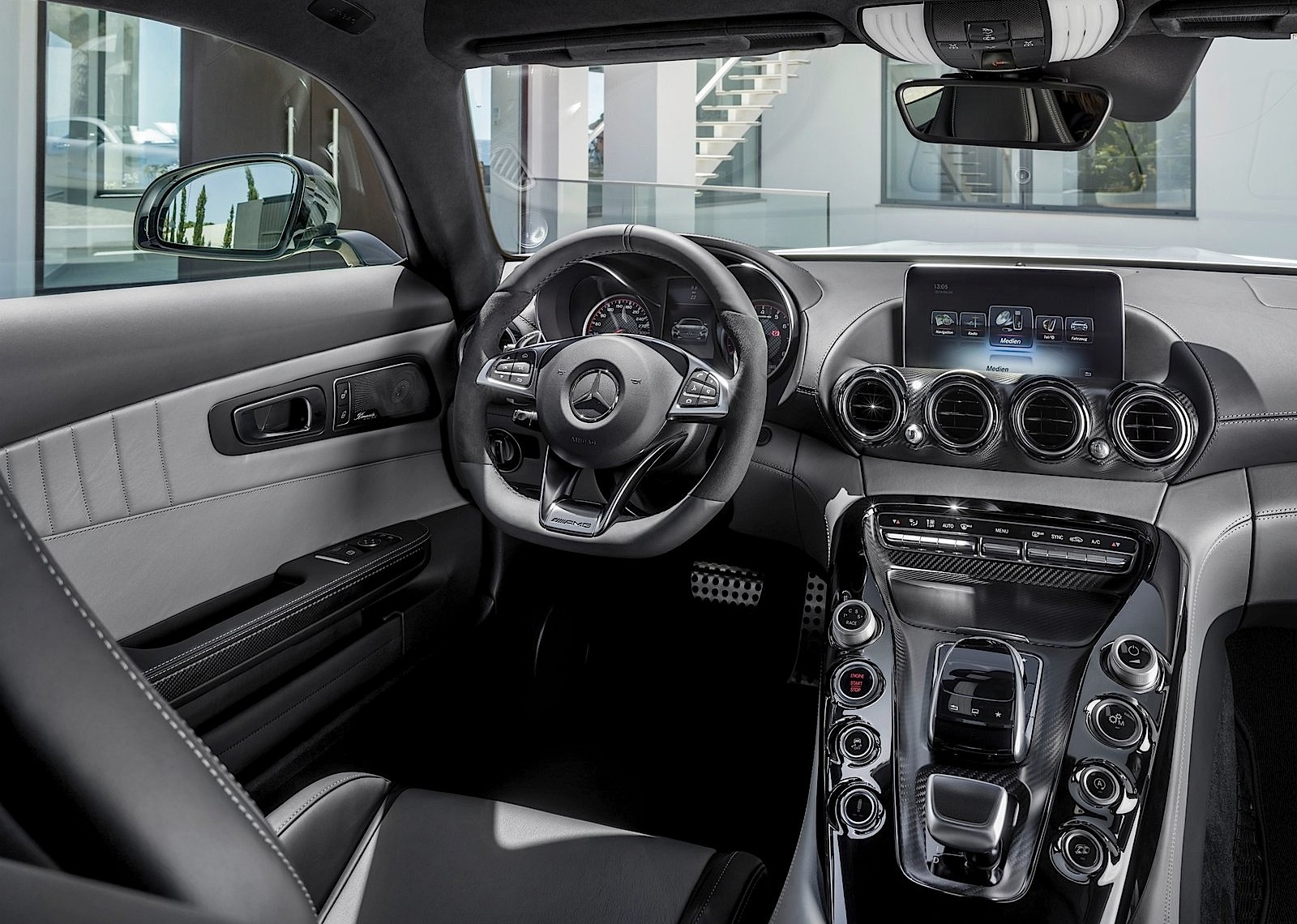 Mercedes-Amg Gt Coupe photo 82