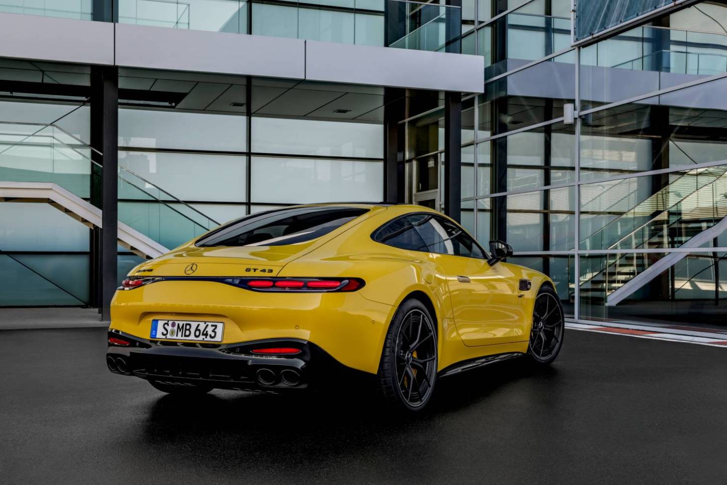 Mercedes-Amg Gt Coupe photo 8