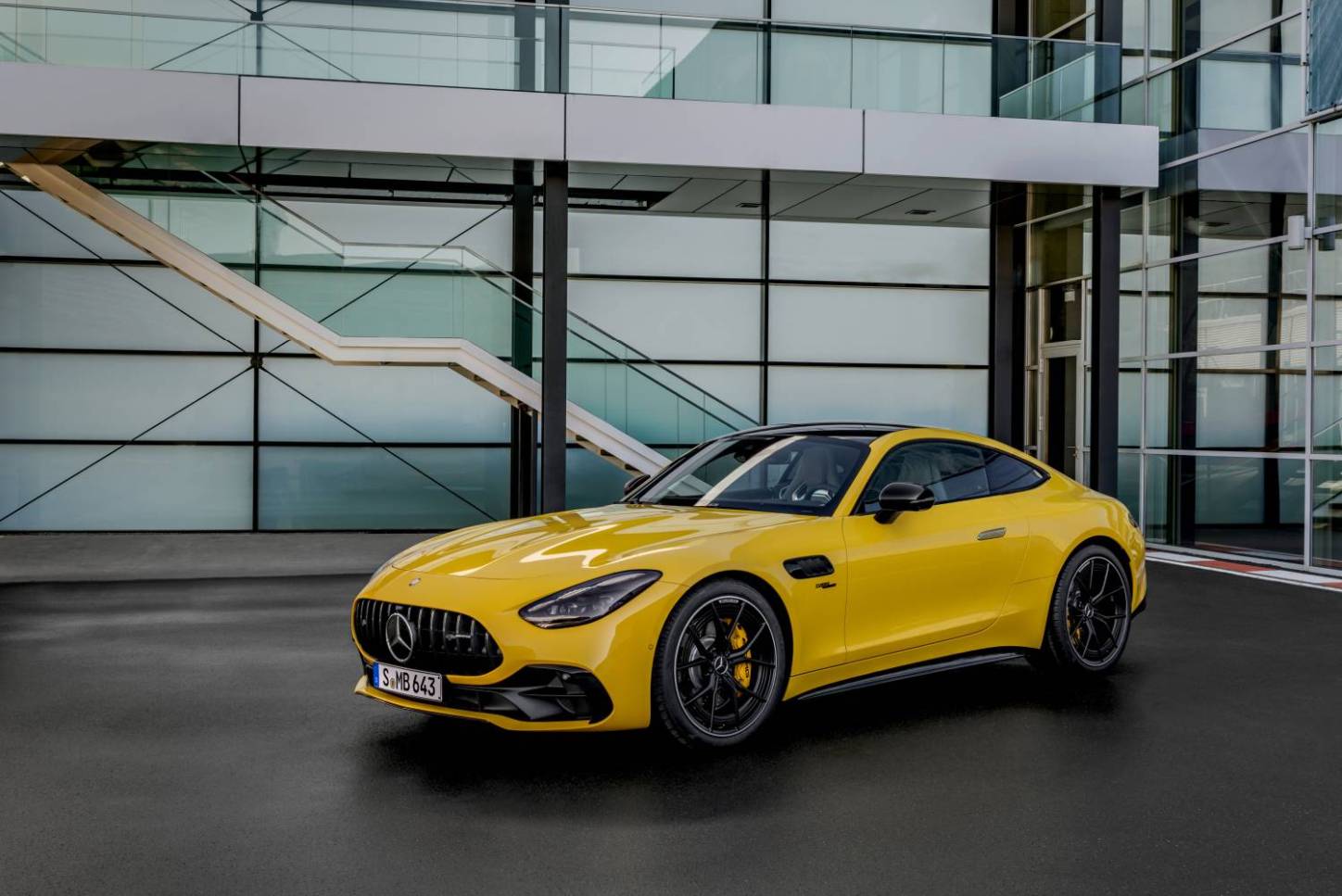 Mercedes-Amg Gt Coupe photo 11