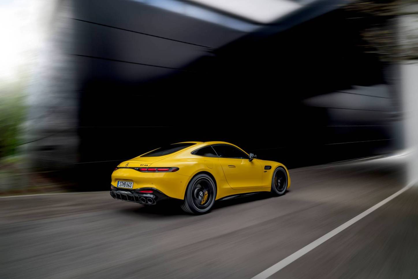 Mercedes-Amg Gt Coupe photo 13
