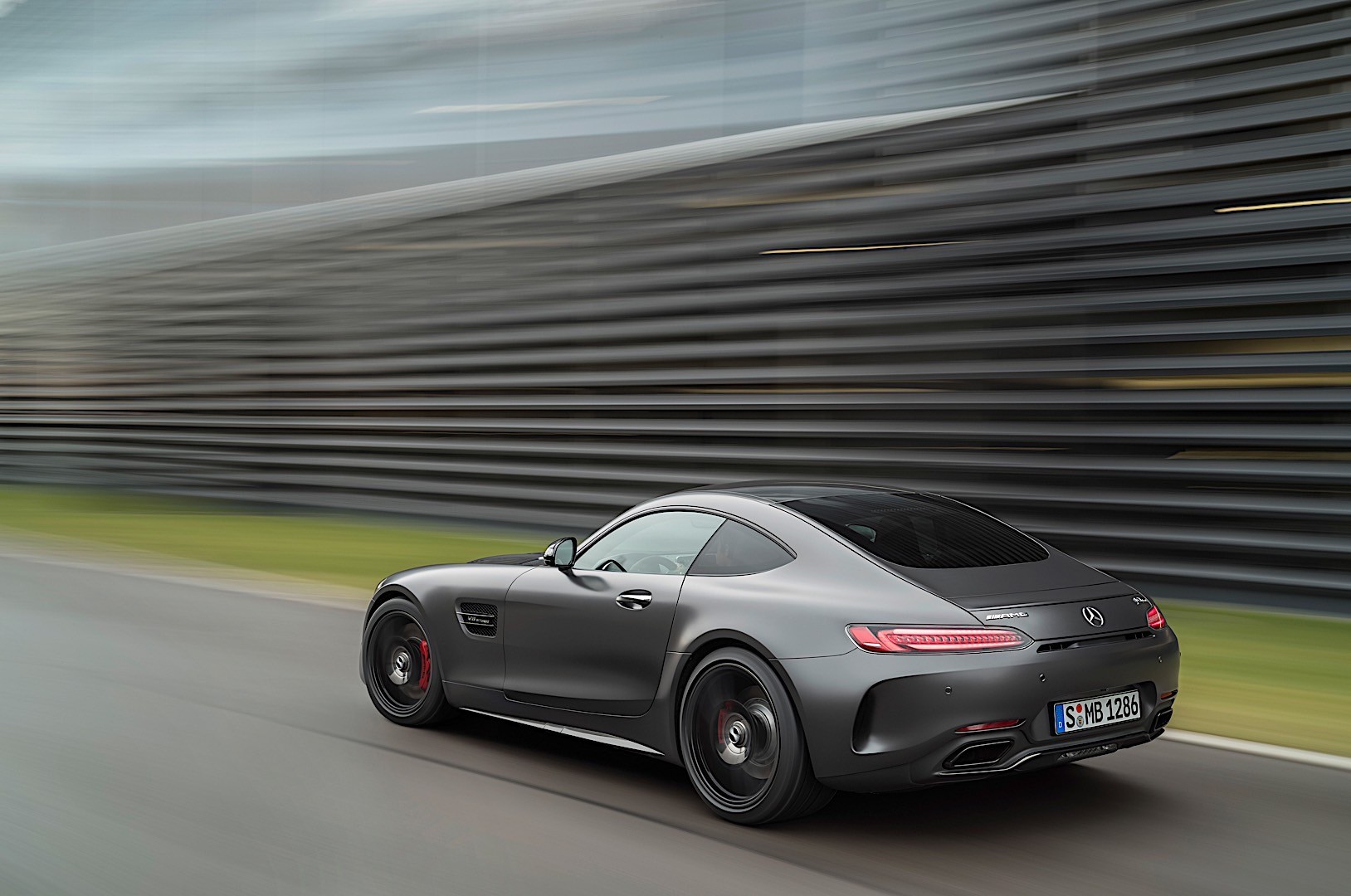Mercedes-Amg Gt Coupe photo 3