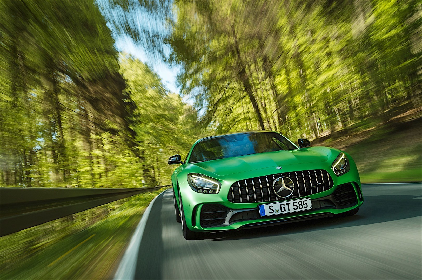 Mercedes-Amg Gt Coupe photo 37