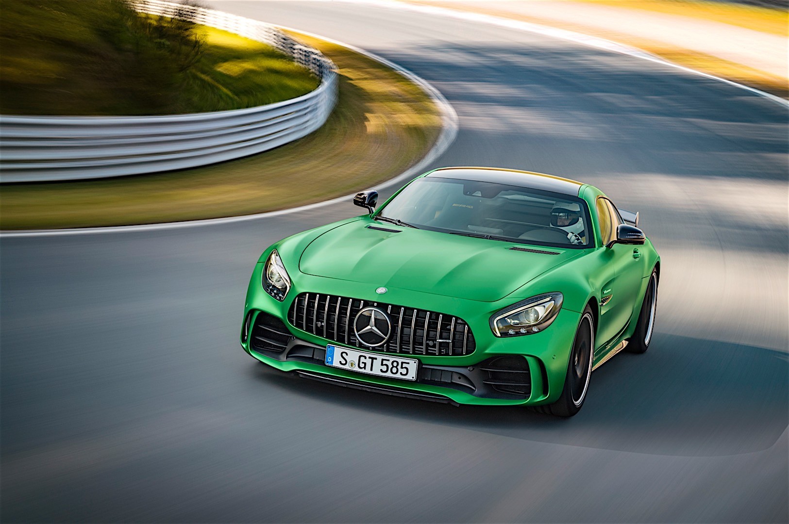 Mercedes-Amg Gt Coupe photo 53