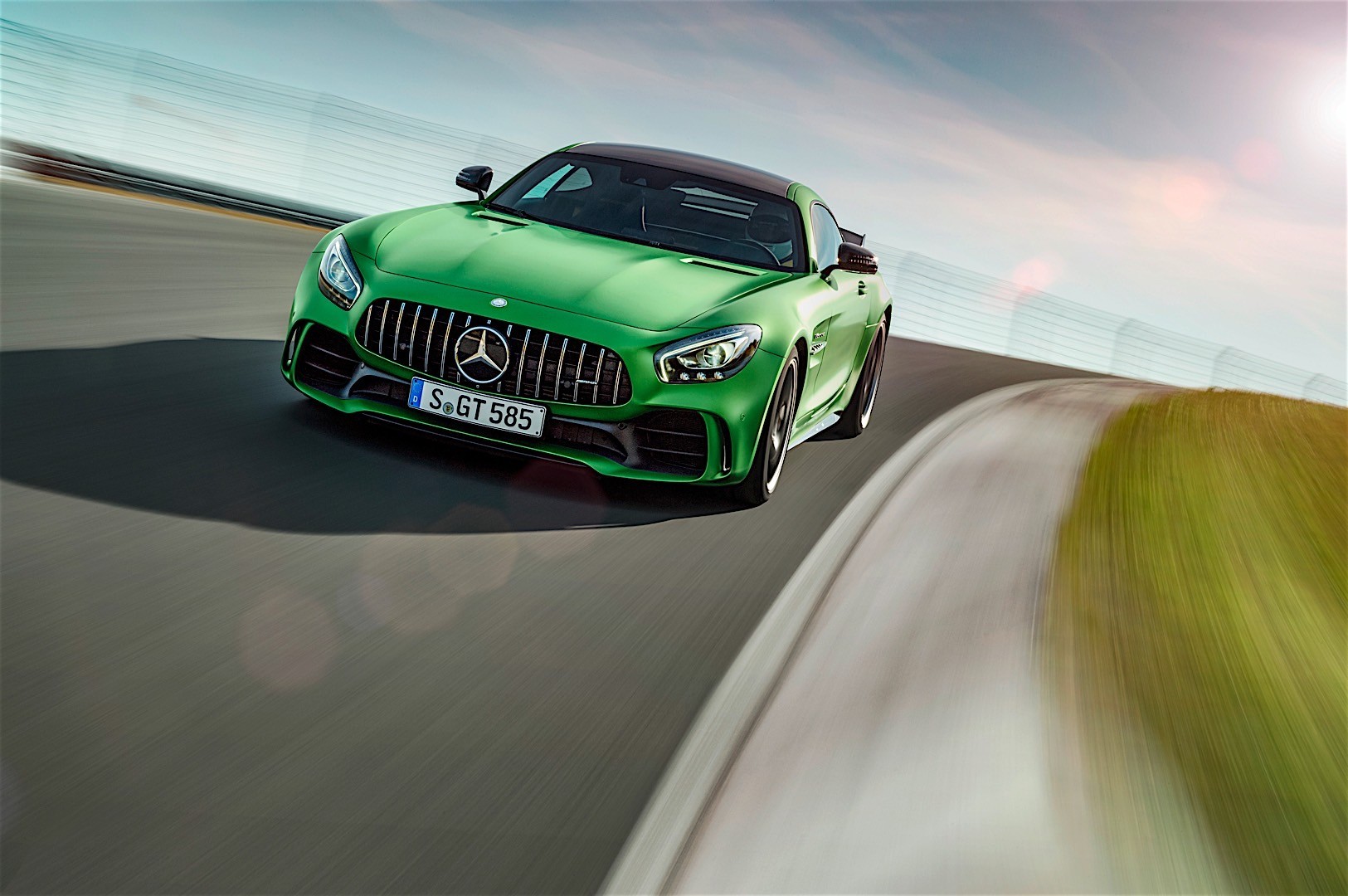 Mercedes-Amg Gt Coupe photo 55