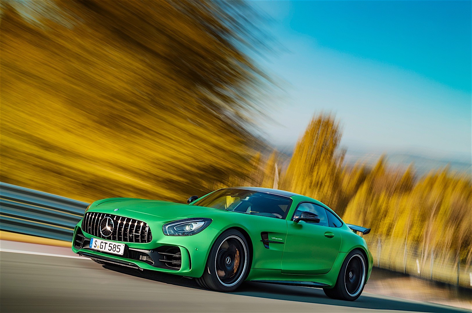 Mercedes-Amg Gt Coupe photo 56