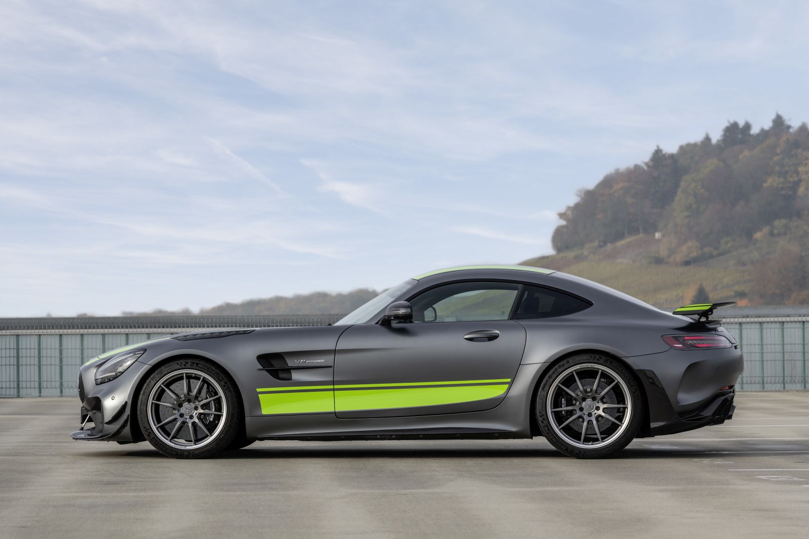 Mercedes-Amg Gt Coupe photo 10