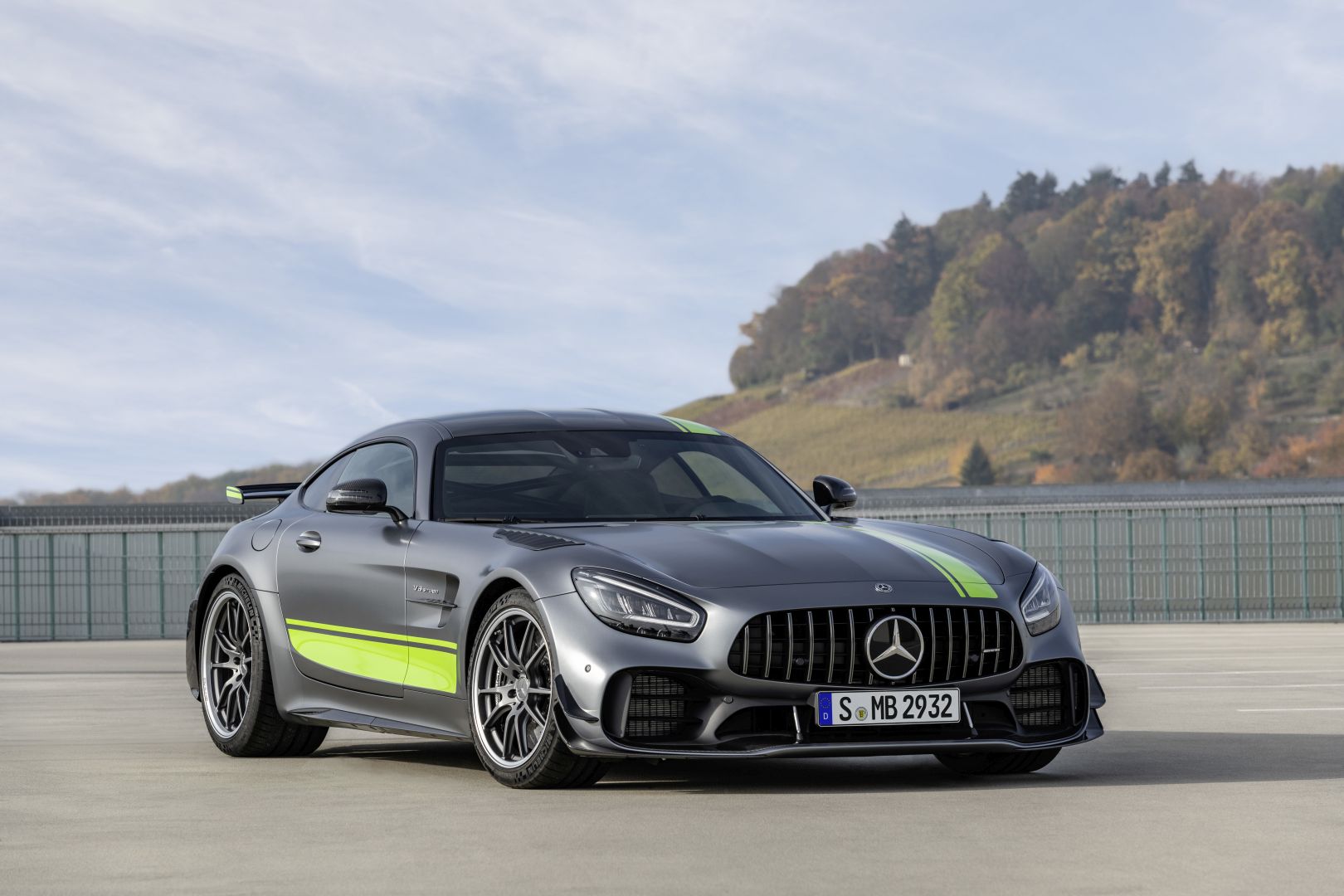 Mercedes-Amg Gt Coupe photo 11
