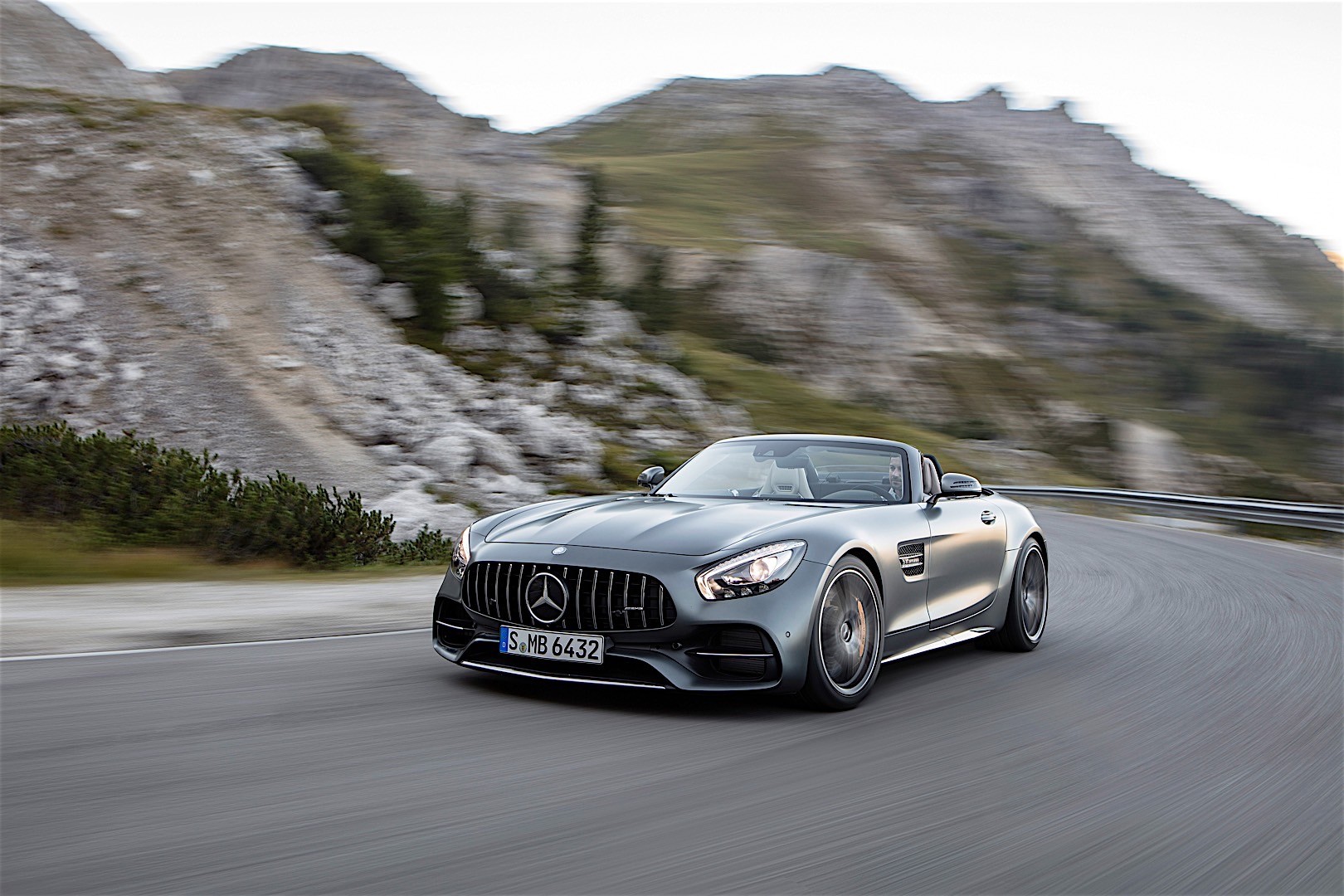 Mercedes-Amg Gt Roadster photo 10