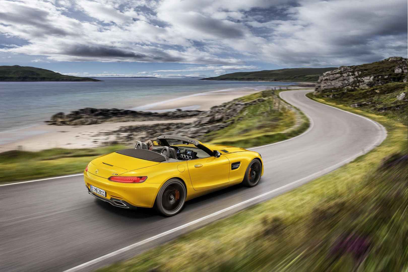 Mercedes-Amg Gt Roadster photo 2