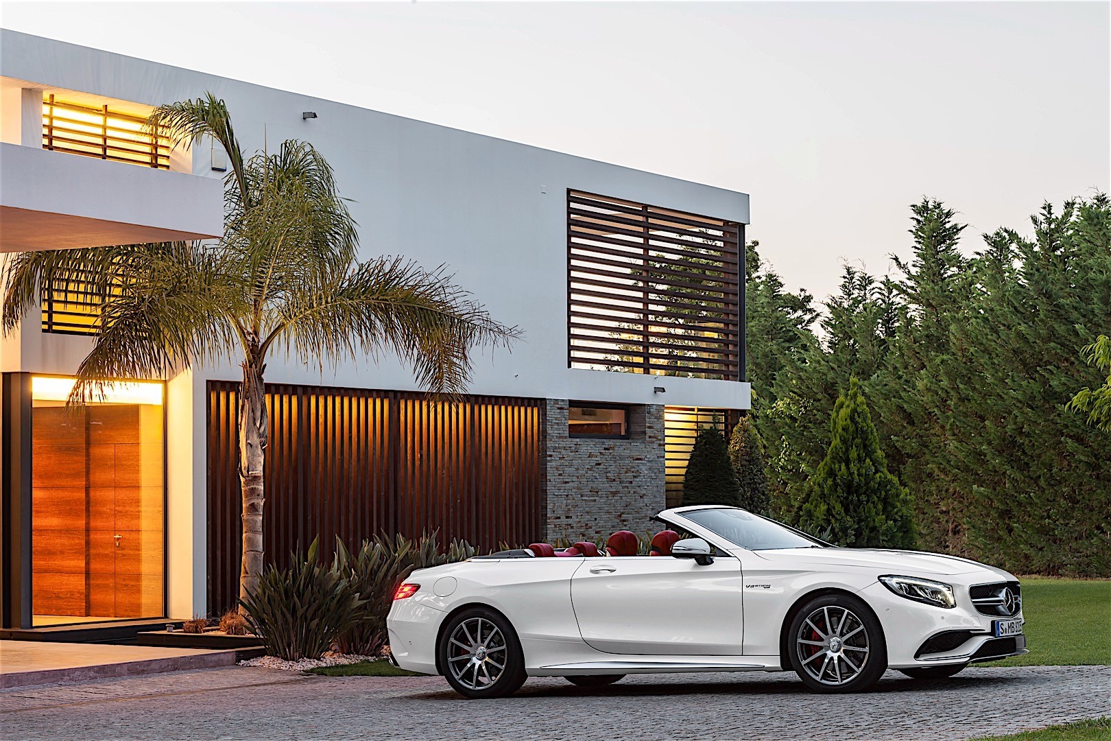 Mercedes-Amg S-Class Cabriolet photo 2