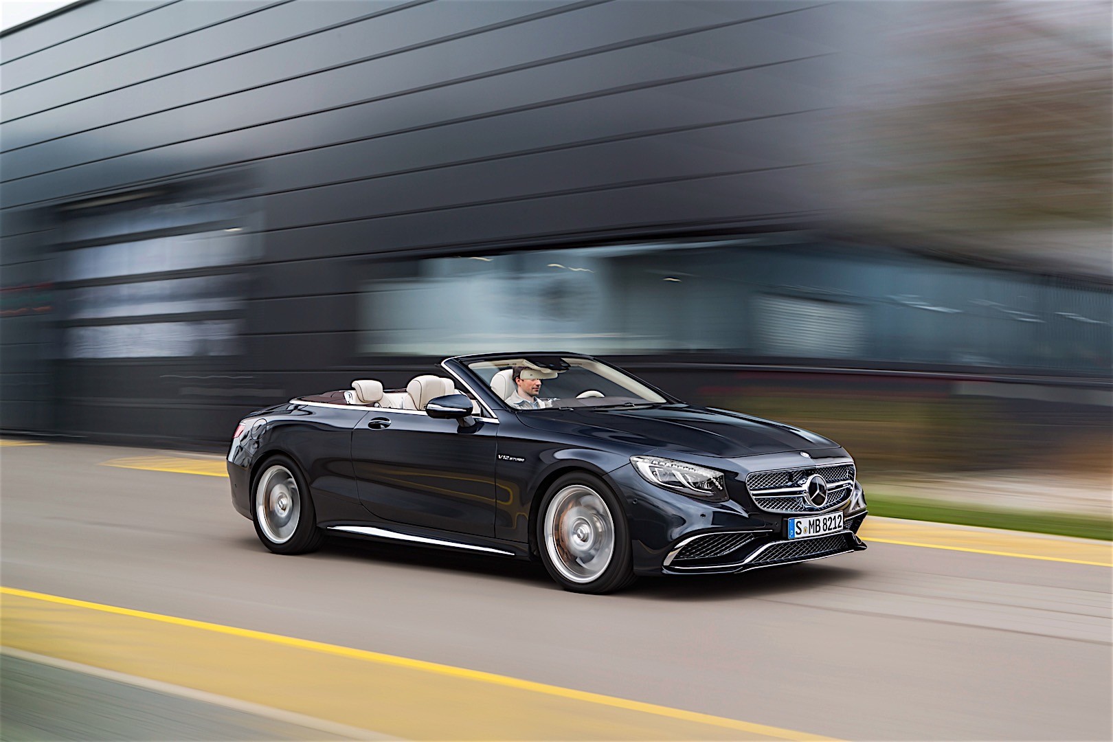 Mercedes-Amg S-Class Cabriolet photo 3