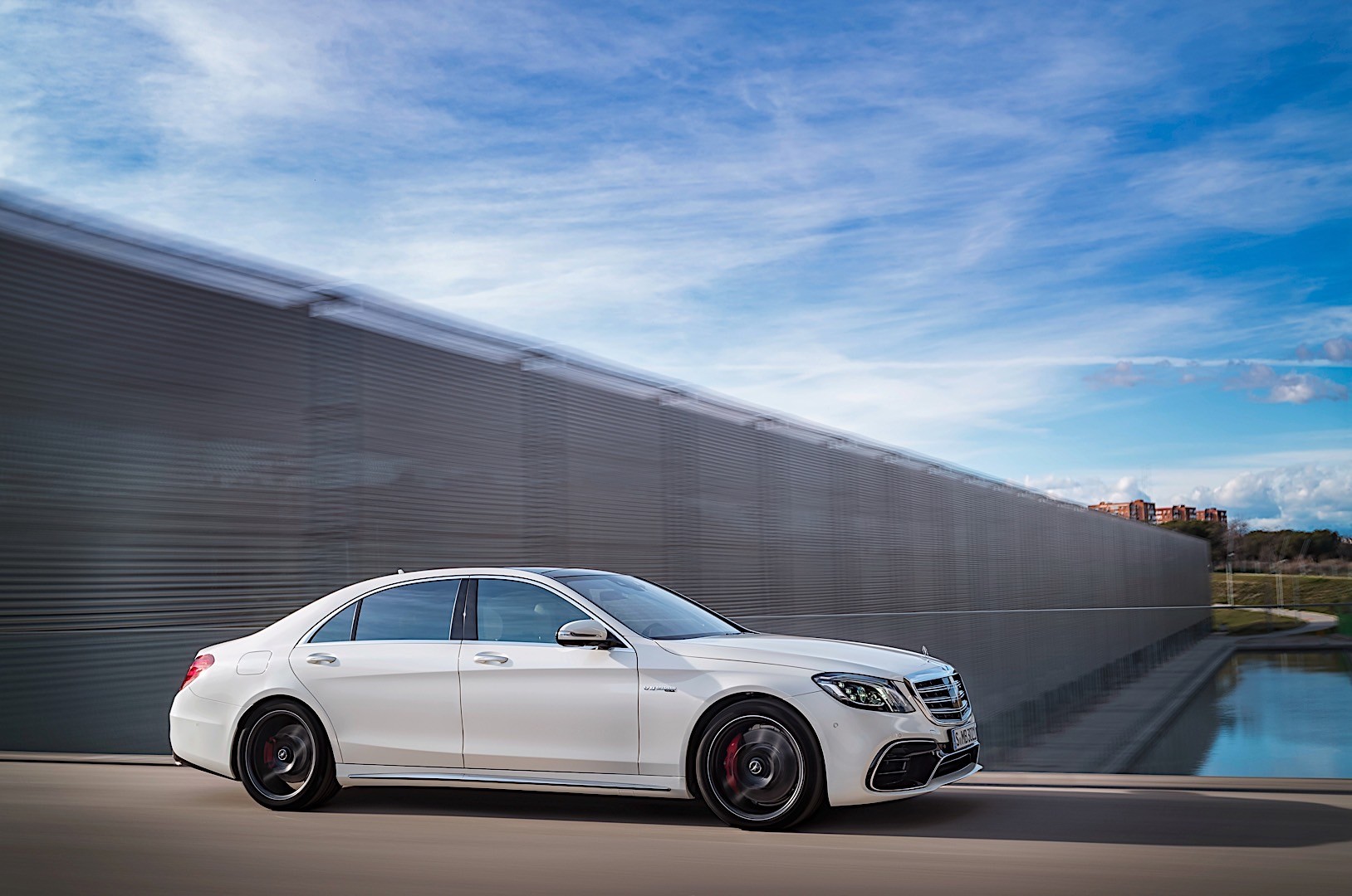 Mercedes-Amg S-Class photo 7