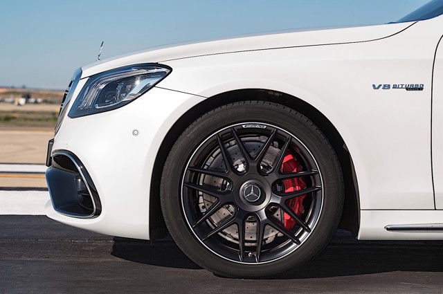 Mercedes-Amg S-Class photo 11
