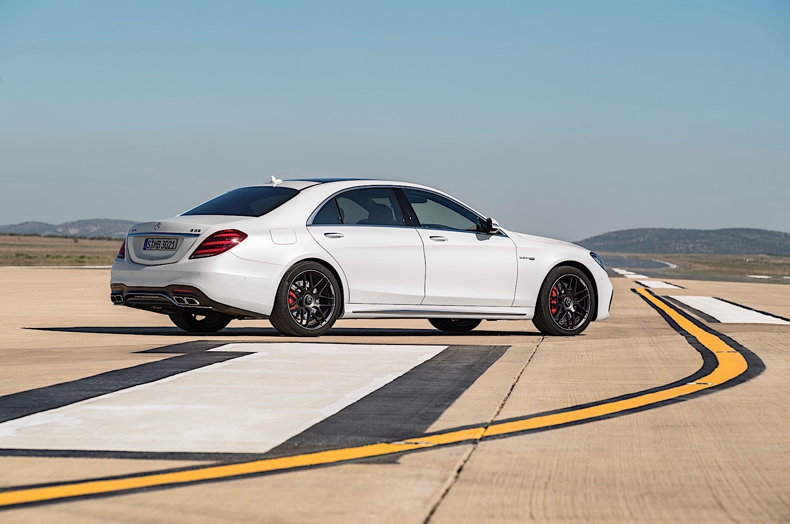 Mercedes-Amg S-Class photo 21
