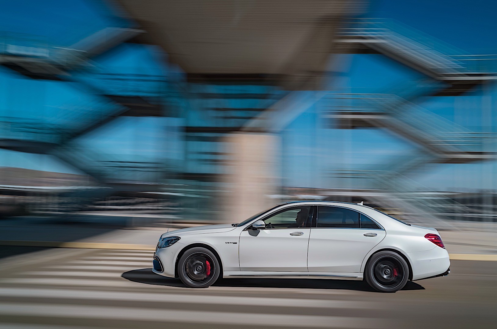 Mercedes-Amg S-Class photo 22