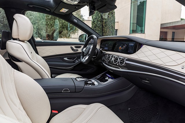 Mercedes-Amg S-Class photo 25